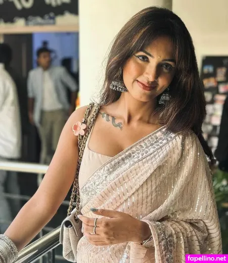 Shristi Dasgupta OnlyFans Thumbnail #Nb1MMJoU2A