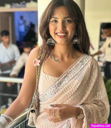 Shristi Dasgupta OnlyFans Thumbnail #bJpPEZysXP