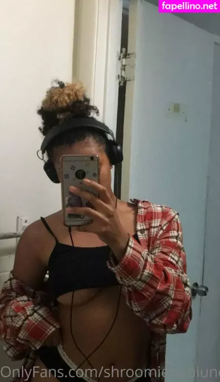 Shroomiebabiuncensored OnlyFans Thumbnail #xN8yd6XTNm