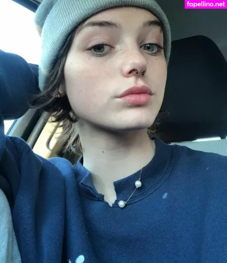 Shrooms Q OnlyFans Thumbnail #KWjIzd5J0n