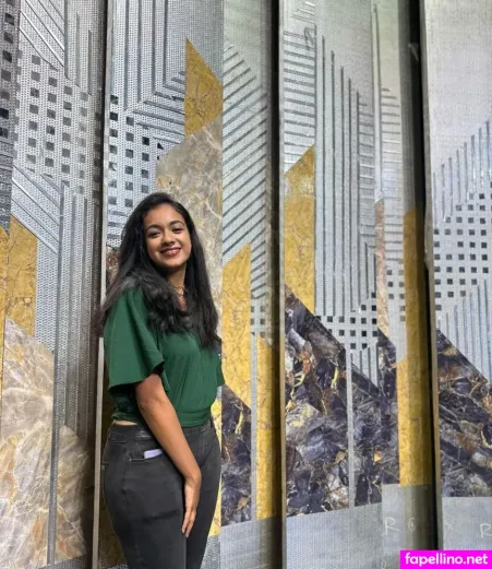 Shruthi Narayanan OnlyFans Thumbnail #b8Moxyjeuh