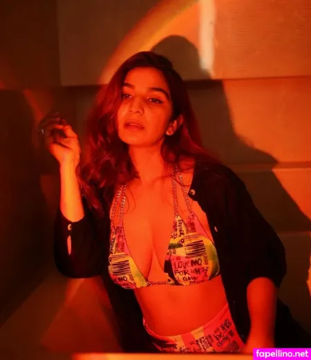 Shruti Yogi OnlyFans Thumbnail #S44AZu8Oh3