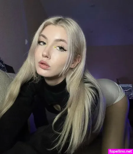 Shulochka OnlyFans Thumbnail #evzH4Ox9eY