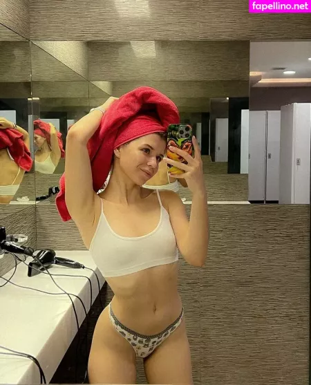 Shulyyyyyy OnlyFans Thumbnail #LeahYhr2Vr