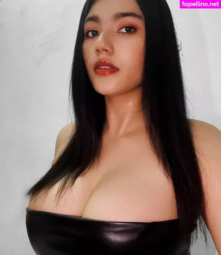 Shxniew OnlyFans Thumbnail #WHWXRIvKDo