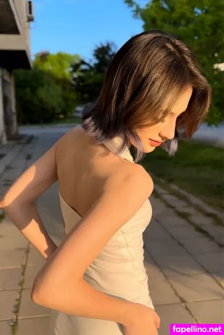 Shy Amelia OnlyFans Thumbnail #5MKagPWiaw