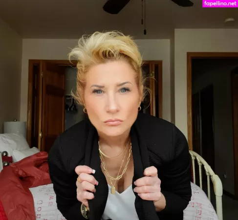 Shy Kitty OnlyFans Thumbnail #Suto6p0sI5