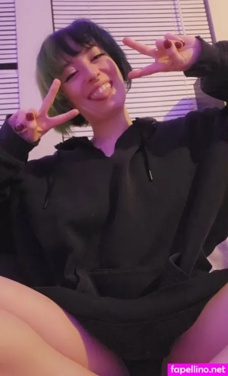 Shy Lil Pixie OnlyFans Thumbnail #RGSh8c1OEV