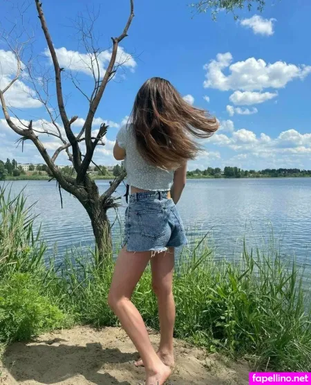 Shy Liya OnlyFans Thumbnail #uGX8IrVW8U