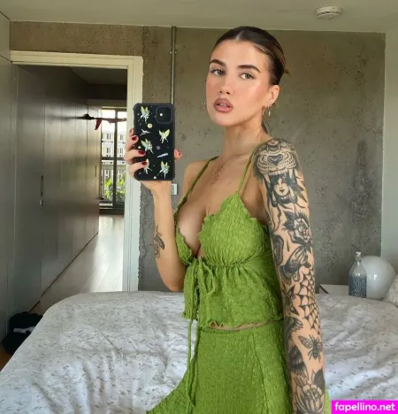 Shybancheri OnlyFans Thumbnail #8tT6lWEUpy