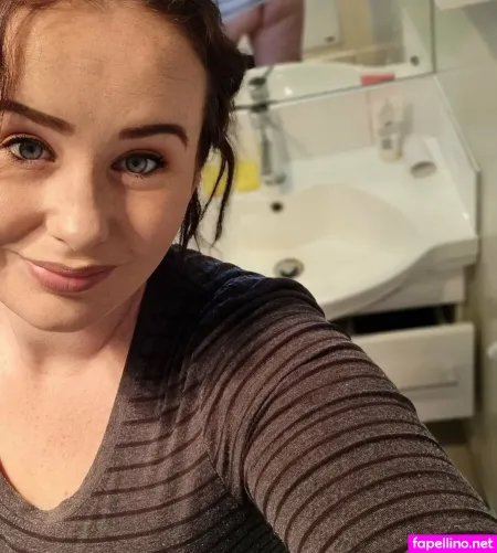 Shygirly1994 OnlyFans Thumbnail #dht2JuVXFy