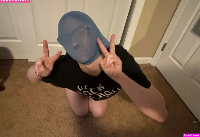 Shywedgiedork OnlyFans Thumbnail #df3QiD6cO1