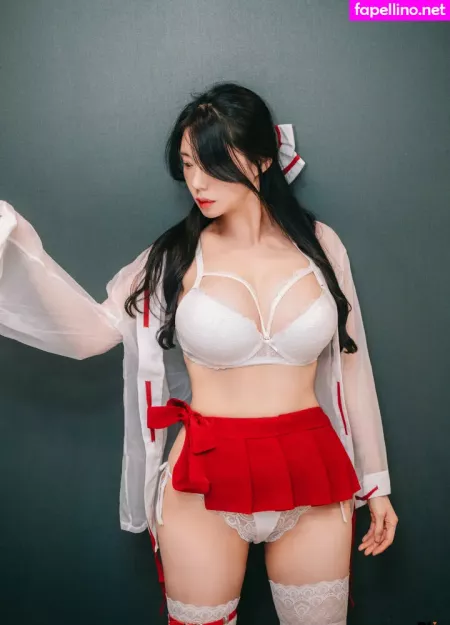 Sia S2 20 OnlyFans Thumbnail #TiWEDuaXlK