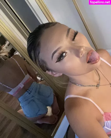 Siamesesluts OnlyFans Thumbnail #1IXBl3lv8a