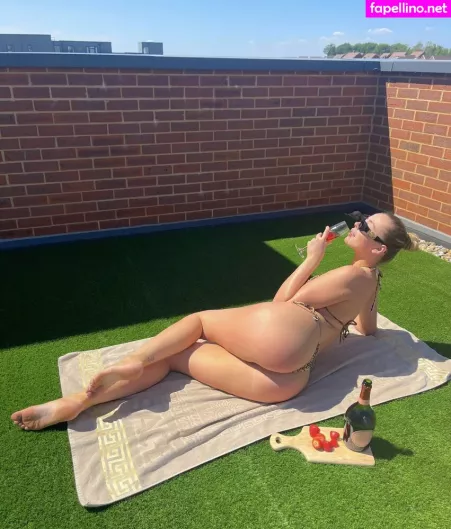 Sian Owen OnlyFans Thumbnail #9nmycgIZdz