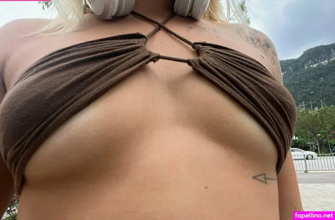 Sianaanaom OnlyFans Thumbnail #WYa7VR3n1J