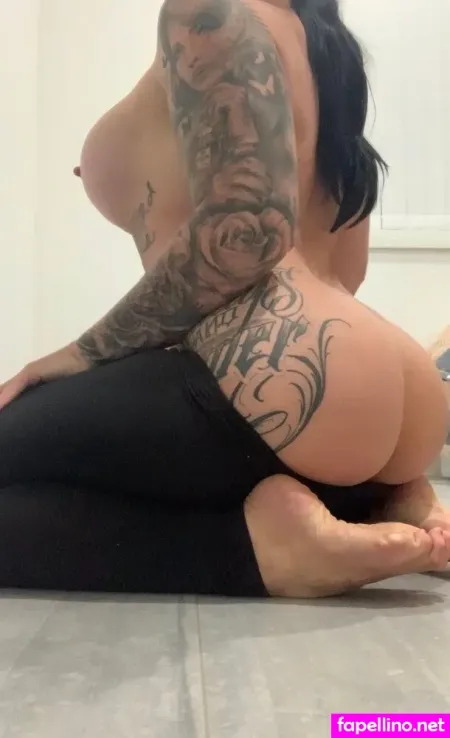 Siara Dianda OnlyFans Thumbnail #a8R7b8XeS2