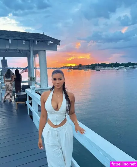 Siarra Naylani Siarra Naylani OnlyFans Thumbnail #6GMOkWQNbj
