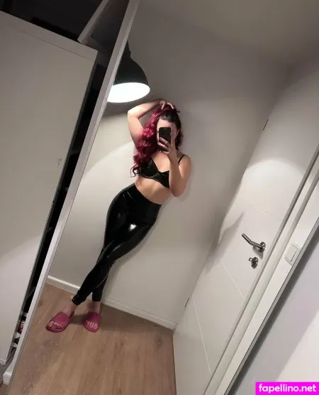 Siaxmira OnlyFans Thumbnail #h0XdIKPnII