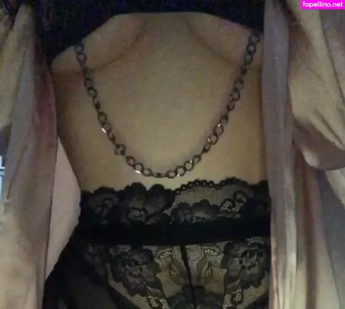 Side Snick OnlyFans Thumbnail #YjoJgCWVcw