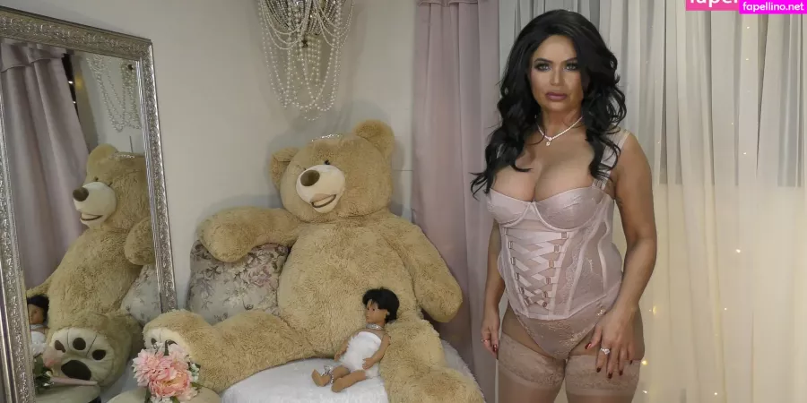 Sienarosefree OnlyFans Thumbnail #ZAFcHEya2x