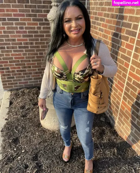 Sienarosefree OnlyFans Thumbnail #zQqSFmzqLO