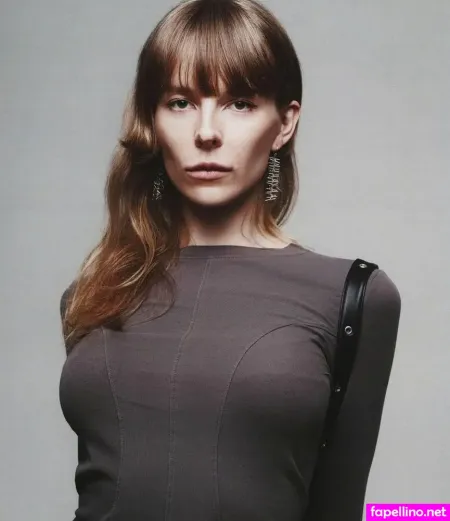 Sienna Carlisle OnlyFans Thumbnail #K7DpbFdsJb