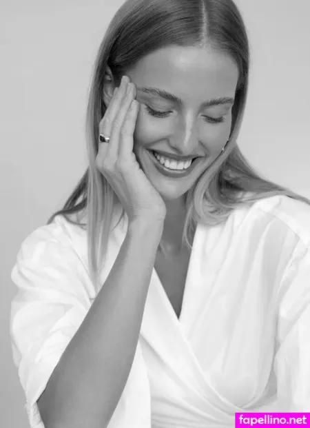 Sienna Cochrane OnlyFans Thumbnail #rn4YQu2w0u