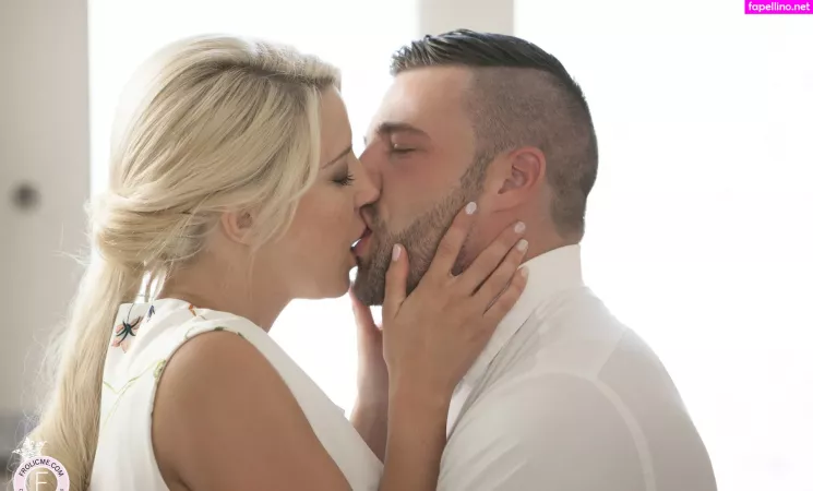 Sienna Day OnlyFans Thumbnail #z3n8E9nYKY