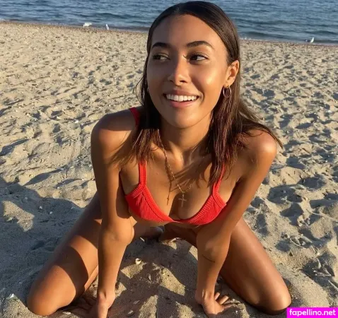 Sienna Hubert Ross OnlyFans Thumbnail #HxBCo4ZqKG