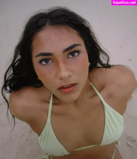 Sienna Mae Gomez OnlyFans Thumbnail #7AbC7xNmI4
