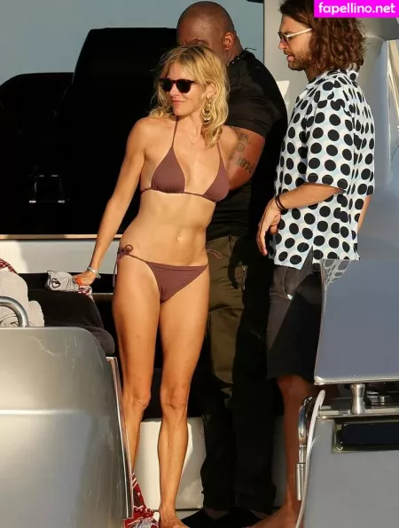 Sienna Miller OnlyFans Thumbnail #inXQra4XFF