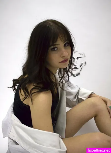 Siennagraves OnlyFans Thumbnail #HdRZKng3WG