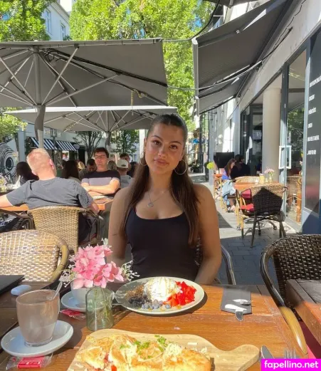 Siennarlv OnlyFans Thumbnail #jNu8q5LXS0