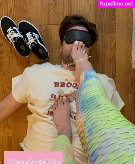 Siennastompsonyou OnlyFans Thumbnail #b7zsEXGNSz