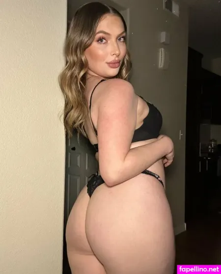 Siennavossxo OnlyFans Thumbnail #mWGYj1HEmJ