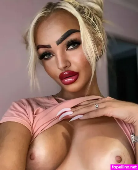 Siennavoxx OnlyFans Thumbnail #2qPsfPcSYE