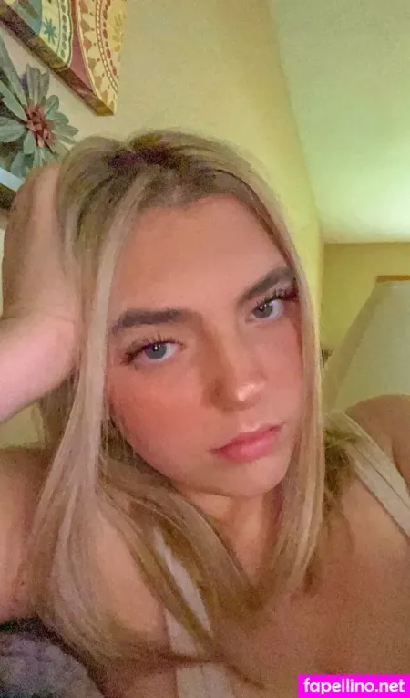 Sierra Bellingar Sierrahp2 OnlyFans Thumbnail #7eI0dGxQMj