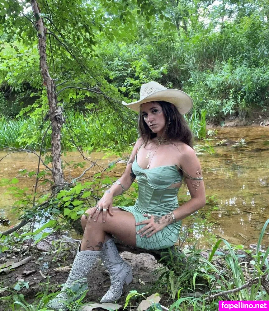 kcmunchkin, sierraelizabethferrell Nude Leaked OnlyFans Photo #ACRH8P8UlN