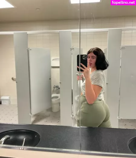 Sierraaa03 OnlyFans Thumbnail #2u4cAXoSTJ