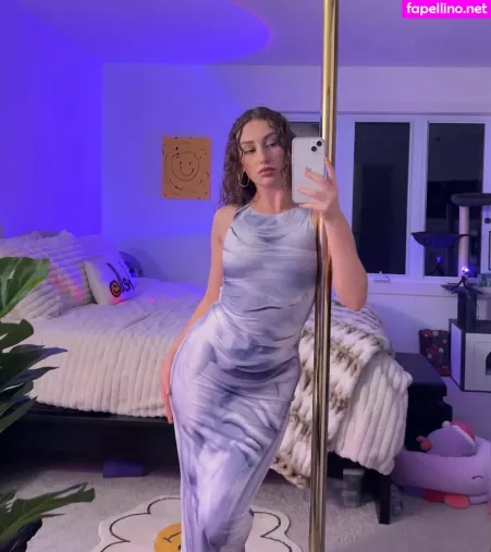 Sierraaszabo OnlyFans Thumbnail #PfCmqRKuun