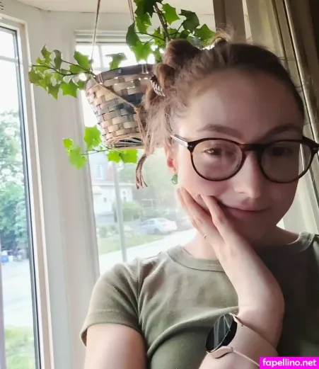 Sigh Hannah OnlyFans Thumbnail #MpzxlapLmb