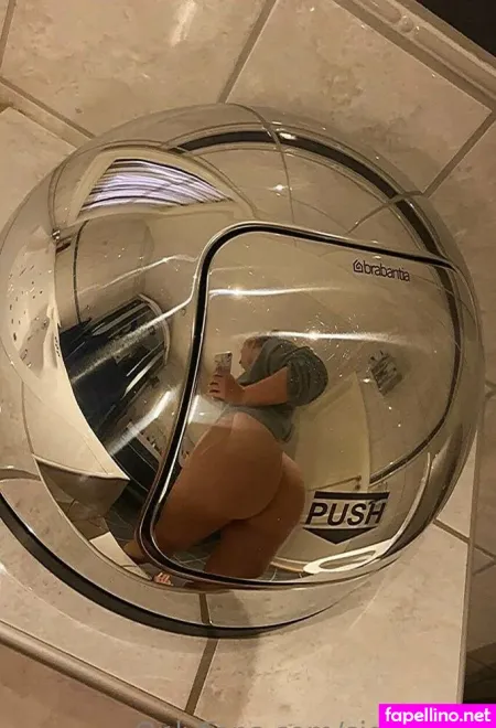 Signesofie OnlyFans Thumbnail #b1W7cqUtkc