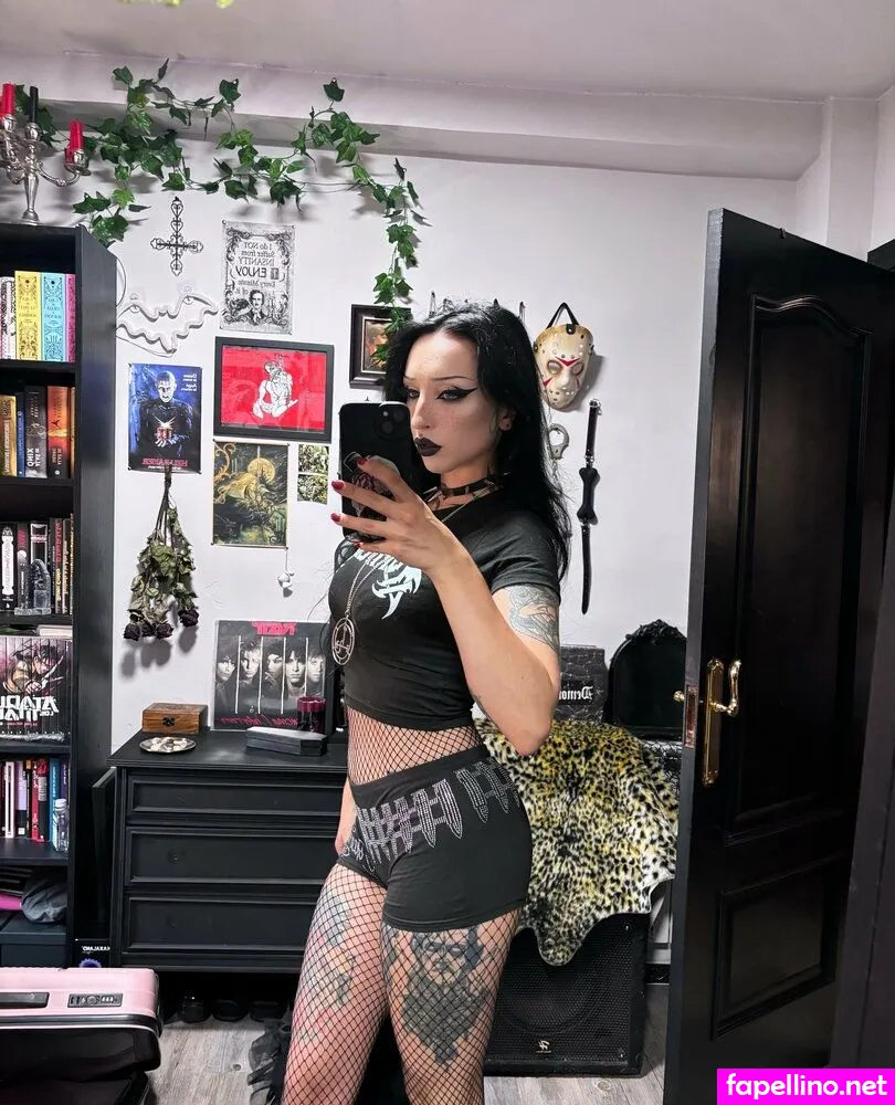 sikoisherefree, siliconefree Nude Leaked OnlyFans Photo #LDExKCdULy