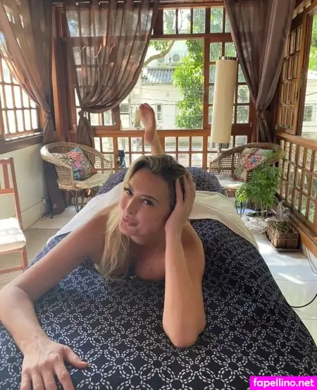 Sil Esteves OnlyFans Thumbnail #aq5D0XGhBk