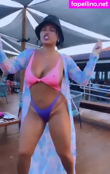 Sil Torra Torra OnlyFans Thumbnail #A15I0fp2tG