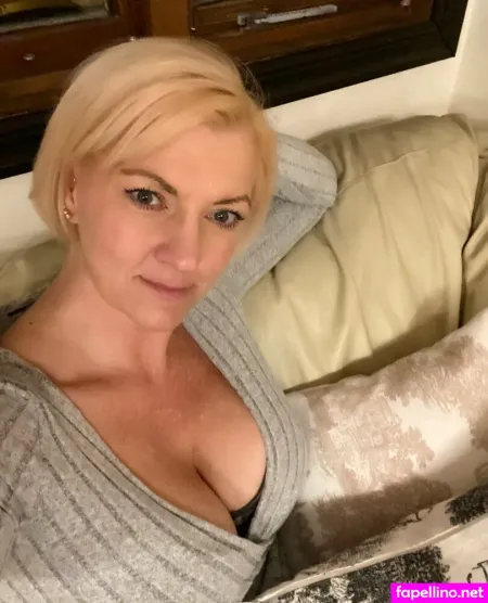 Sil3ntcasey OnlyFans Thumbnail #QtkBkbGvaf