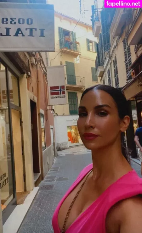 Sila Sahin OnlyFans Thumbnail #50cm0D02Sx