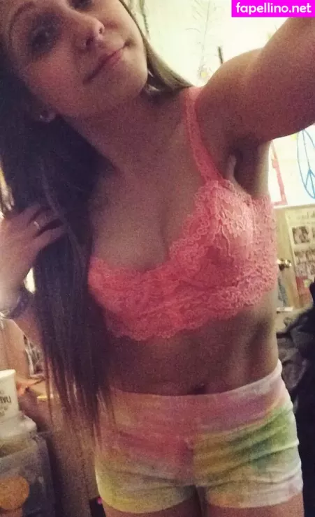 Silenced Hippie OnlyFans Thumbnail #gbbrQ2huIi