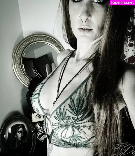 Silentmary OnlyFans Thumbnail #s9zUXMF31c